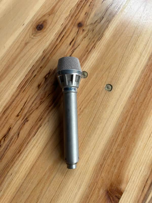 AKG D 190 // Original 1970's made in Austria vintage microphone. 2/2 image 1