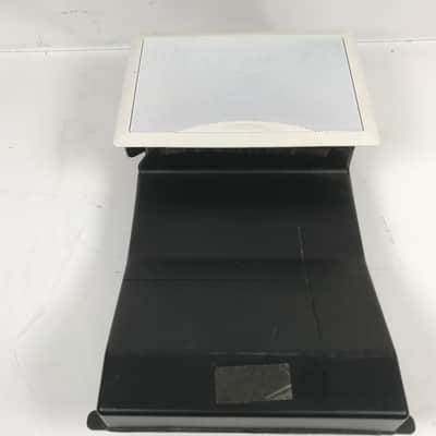 Bose Virtually Invisible 191 In Wall or In Ceiling Speaker image 2