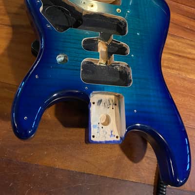 Fender Player Strat Stratocaster Flame Maple Plus Top Blueburst Alder Body 4 lb 5 oz image 4