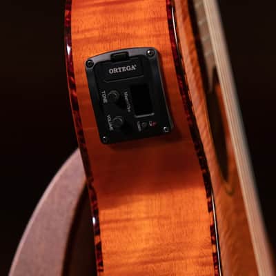 Ortega RGLE18FMH Mini Travel Series Solid Flamed Mahogany Top Mahogany Neck 1/8 Size 6-String Acoustic-Electric Guitar w/Gig Bag image 8