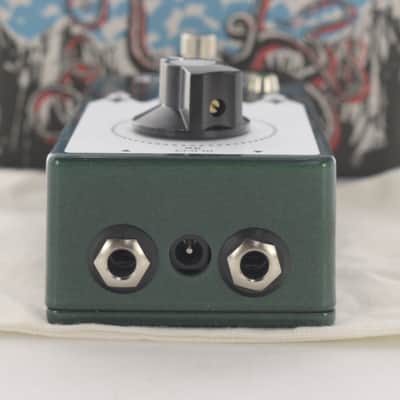 EarthQuaker Devices Arrows Preamp Booster V2 2025 Green Sparkle / White Print image 4