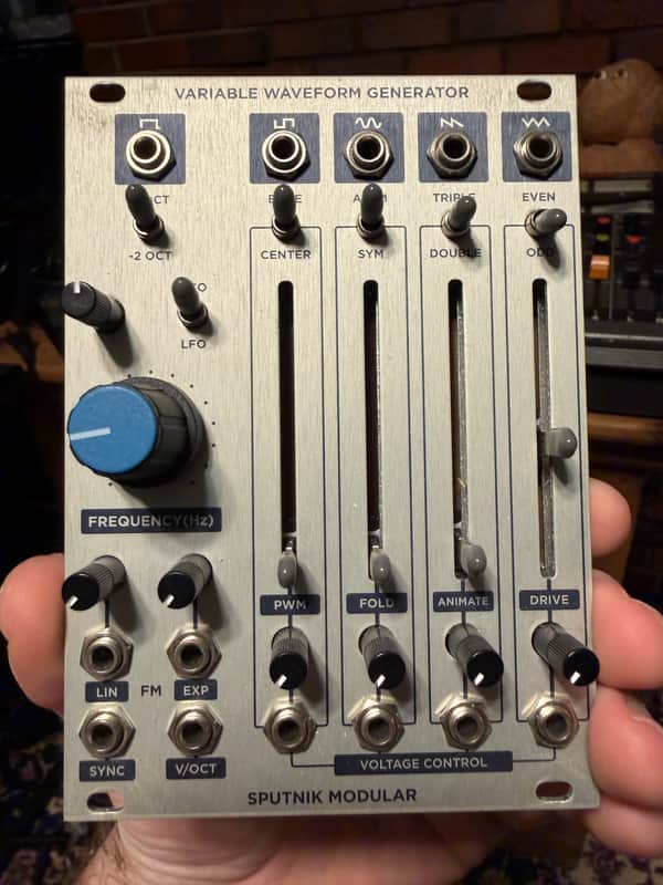 Sputnik Modular Variable Waveform Generator