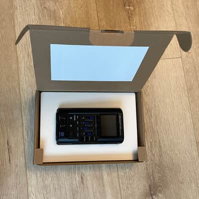 Zoom R4 Multitrack SD Recorder / USB Audio Interface 2023 - Present - Black image 3