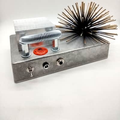 Sound Urchin Eclectric Guirro Delay - POTAR Design - 2025 - Silver image 2