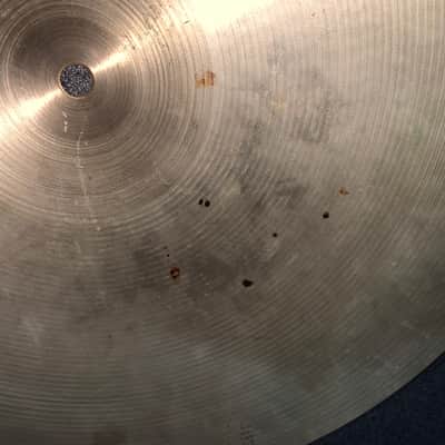 Zildjian 16" A Series Medium Thin Crash Cymbal 1982 - 2012 - Traditional image 4