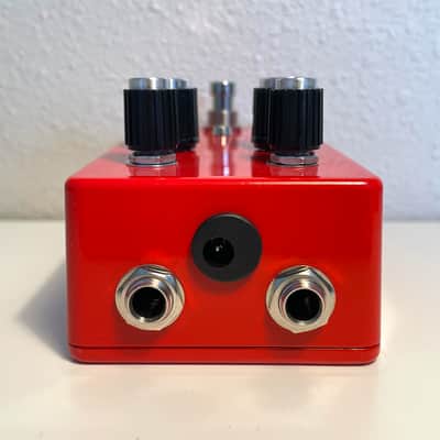 Magic Pedals Fuzz Throne Clone image 3