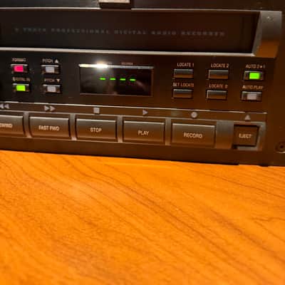 Alesis ADAT 16-Bit 8-Track Digital Audio Recorder 1991 - 1995 - Black image 2