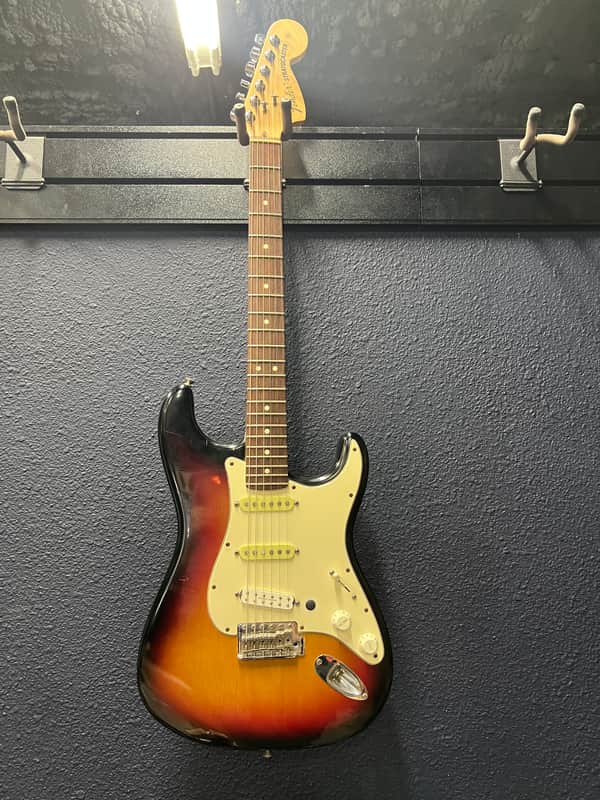 USED Fender American Highway One - 3 color sunburst Bild 1