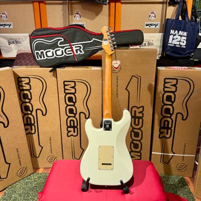 Mooer MSC10 PRO HSS VINTAGE WHITE image 11