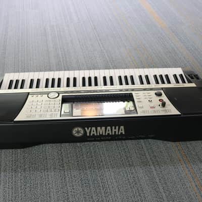 Yamaha PSR-740 Synthesizer Keyboard image 5