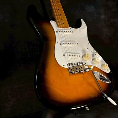 Fender Japan ST-57 2tone Sunburst Alder body【3.72kg】 image 13