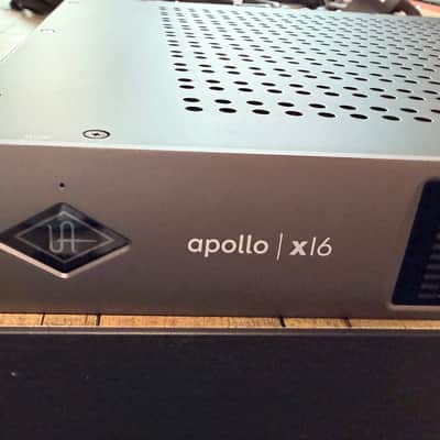 Universal Audio Apollo x16 Heritage Edition Thunderbolt 3 Audio Interface 2020 - Present - Gray image 3