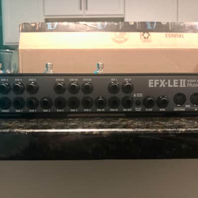 MusicomLab EFX-LE II Loop Switcher and MIDI Pedal image 2