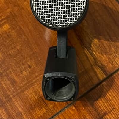 ☆Sennheiser MD 504 Cardioid Dynamic Drum Microphone With Mounting Clip and bag image 5