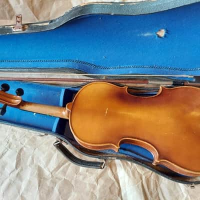 Lewis Model 125 sized 4/4 violin. Germany, Very Good Condition, w/ Case & Bow image 3