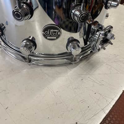 DW Performance series 8x14 snare drum - Chrome