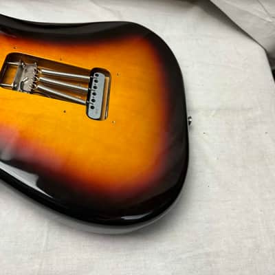 Fender Deluxe Roadhouse Stratocaster Guitar 2008 - Brown Sunburst / Maple neck image 21