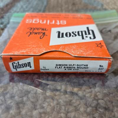 Vintage 1960's Gibson String Box w/ Packets! Original Case Candy! image 2