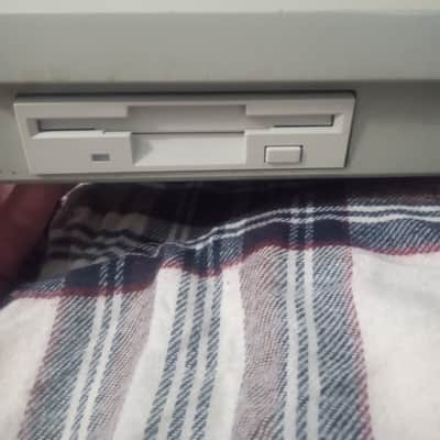 Akai MPC2000XL MIDI Production Center 2000 - 2005 - Grey image 2