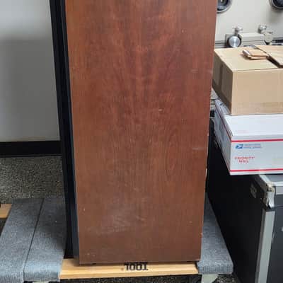 Klipsch Epic CF-4 2-Way Floorstanding Cherry Speaker Pair w/ Single Changed Speaker image 10