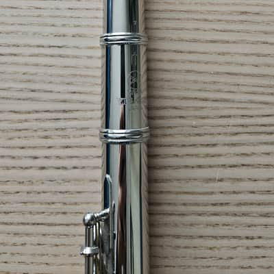 Yamaha YFL-22N Flute – Made in Japan – Fully Working – With Case image 4