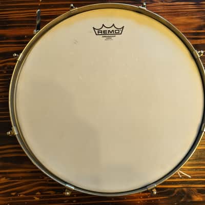 Slingerland No. 152 Student Model Radio King 5.5x14" 8-Lug Snare Drum with 3 pt Strainer mid 50's - Blue/Silver Duco Lacquer image 8