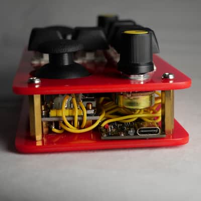 madMidi Wireless Acrylic Midi Controller image 4