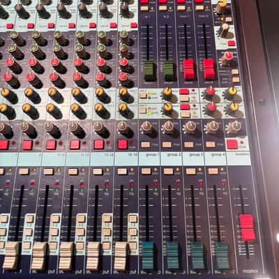 Midas Venice 160 16-Channel / 30-Input Mixing Console 2001 - 2010 - Blue image 2