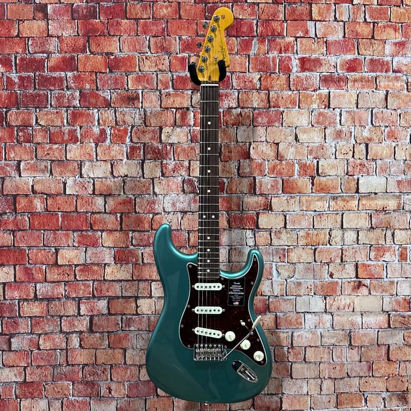 Fender American Professional Classic Stratocaster Electric Guitar- Sherwood Green With Rosewood Fingerboard image 1