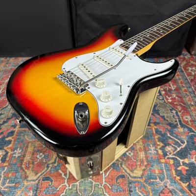 *Video* Tokai Gold Star Sound Stratocaster  3 Tone Sunburst  - 1980’s image 17