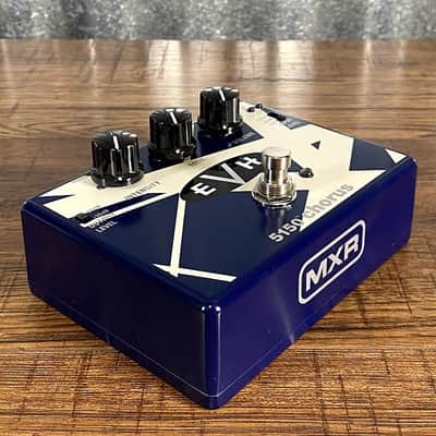 Dunlop MXR EVH30 Eddie Van Halen 5150 Analog Chorus Guitar Effect Pedal image 3