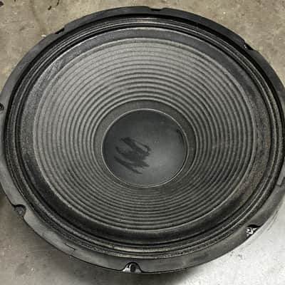 BEHRINGER EUROLIVE 15W250AB ウーファー Behringer EUROLIVE 1000 Watts 2-Way Passive PA Speaker, W 2x