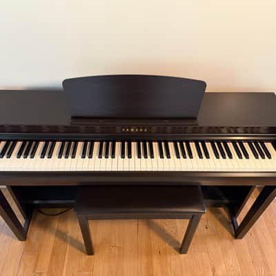 Yamaha CLP-735 Clavinova 88-Key Digital Piano | Reverb
