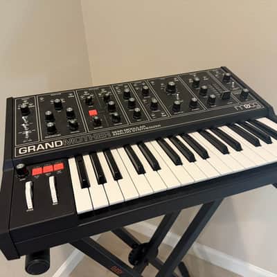 Moog Grandmother Dark 32-Key Semi-Modular Analog Synthesizer 2020 - Present - Black / Black Panel