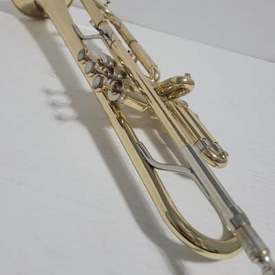 Martin IMPERIAL , TRUMPET W double Reverse LP tuning slide , 2 Mouthpieces and Hard case 1952 - Clear Lacquer image 5