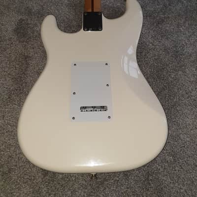 Fender Stratocaster 2007-2008 - Arctic White image 3