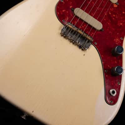 Vintage 1963 Fender Duo-Sonic Olympic White with OHSC image 5