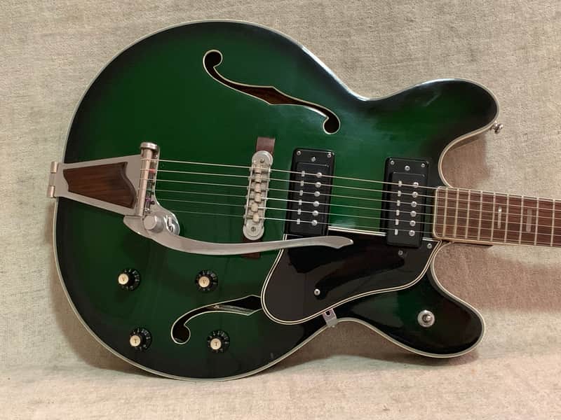 Vintage 1960'a Aria Diamond 1242 Hollowbody Electric Guitar