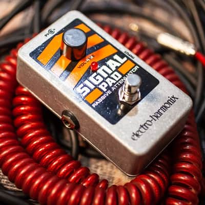 Electro-Harmonix Nano Signal Pad Attenuator - Guitar Effects Pedal image 3
