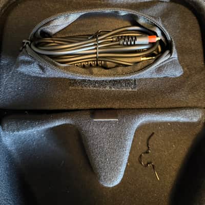 Shure SRH1540 Professional Closed Back Studio Headphones 2010s - Black image 3