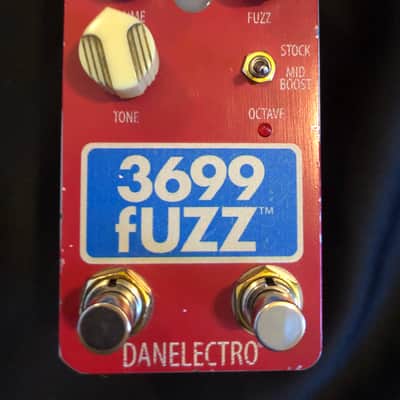 Danelectro The 3699 Fuzz 2020 - Red image 2