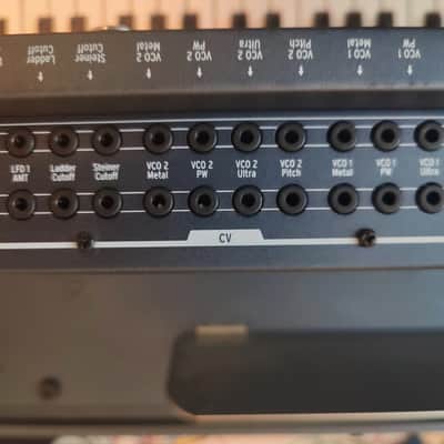 Arturia MatrixBrute 49-Key Synthesizer + flightcase image 18
