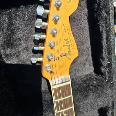 Fender Kurt Cobain Road Worn Jaguar - 3-Color Sunburst image 4
