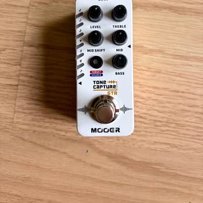 Mooer Micro Series Tone Capture Guitar - White image 1