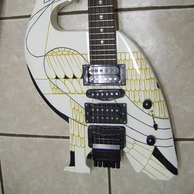 Headless guitar, custom made: Eagle image 2