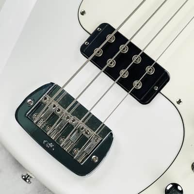 G&L Tribute Series Kiloton 4-String Bass 2017 - White image 7