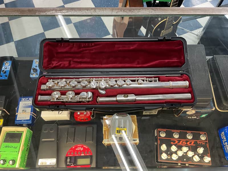 Yamaha 225SII Flute - Silver image 1