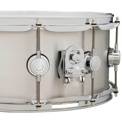 DW 6.5x14" 3mm Thick Aluminum Snare Drum with Chrome Hardware DRVA6514SVC image 4