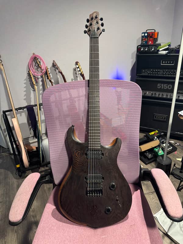 Jericho Edge Premium 6 27" Baritone image 1