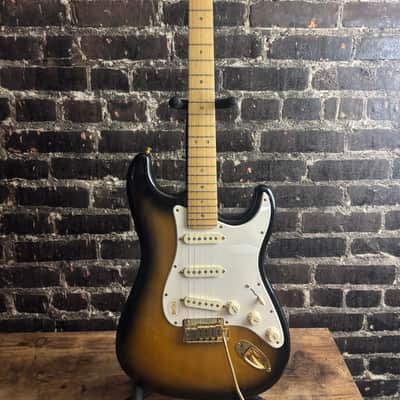 Fender 50th Anniversary American Deluxe Stratocaster (USED) image 2